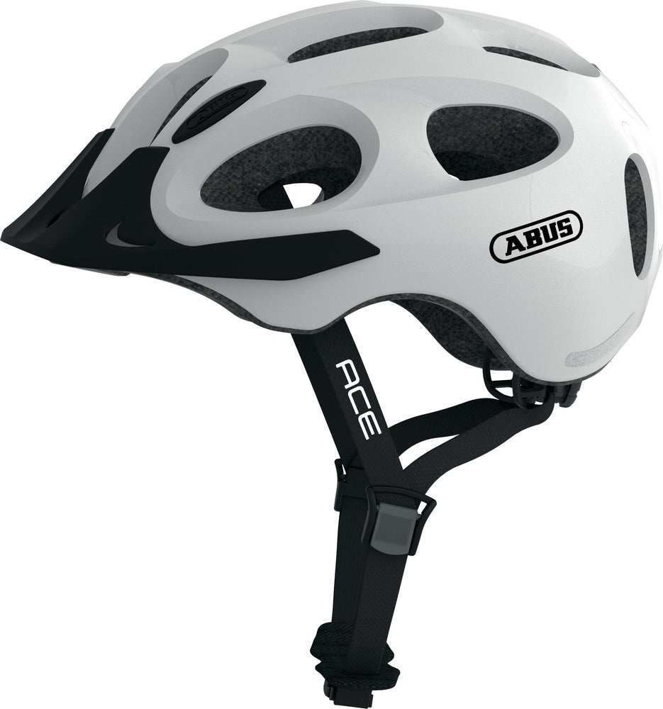 Helme ABUS YOUN-I ACE
